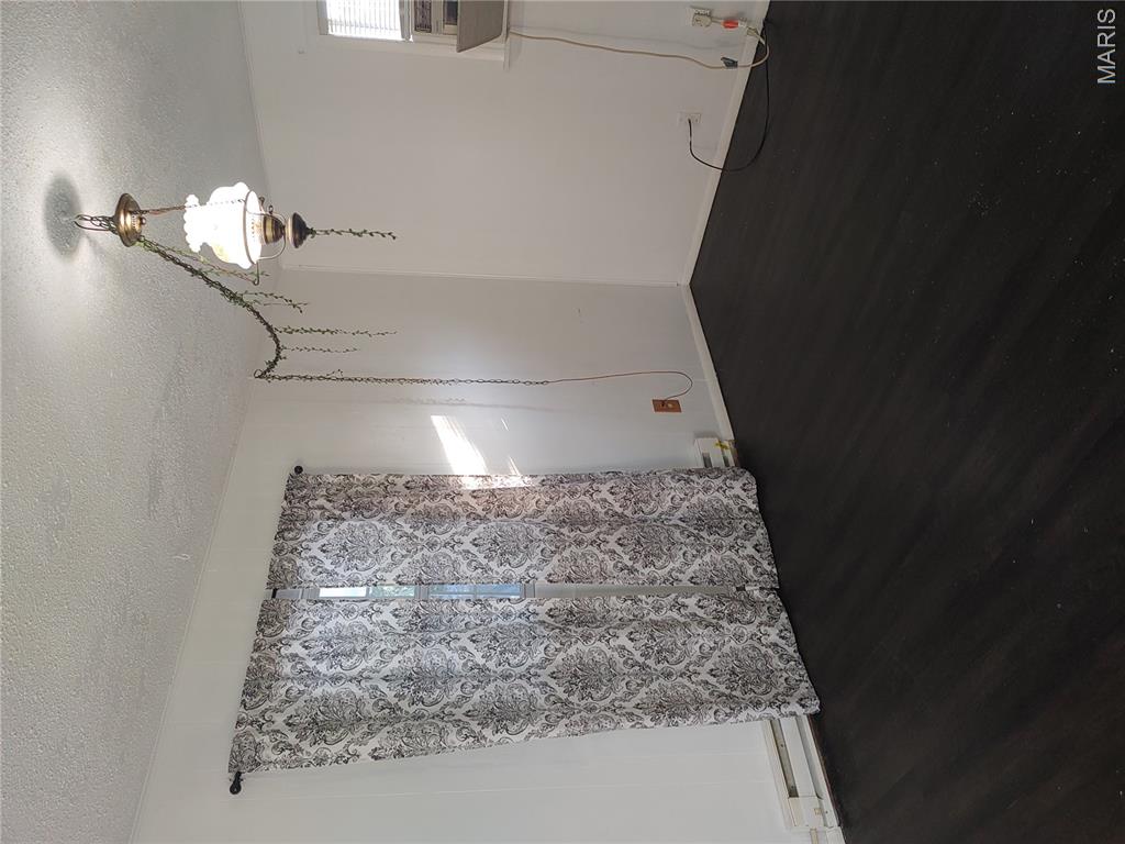 18513 Highway N Property Photo 11