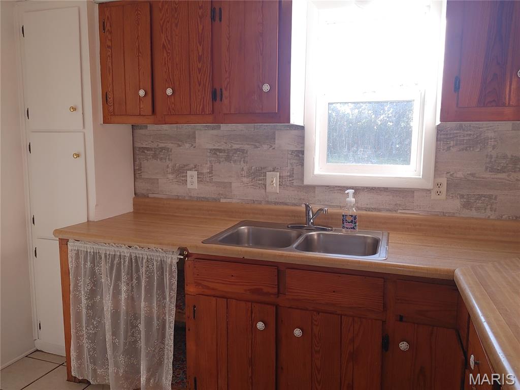 18513 Highway N Property Photo 20