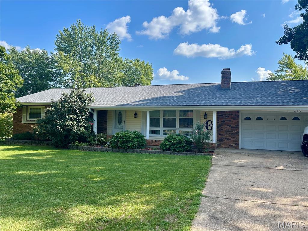 425 Eggers Street Property Photo 1
