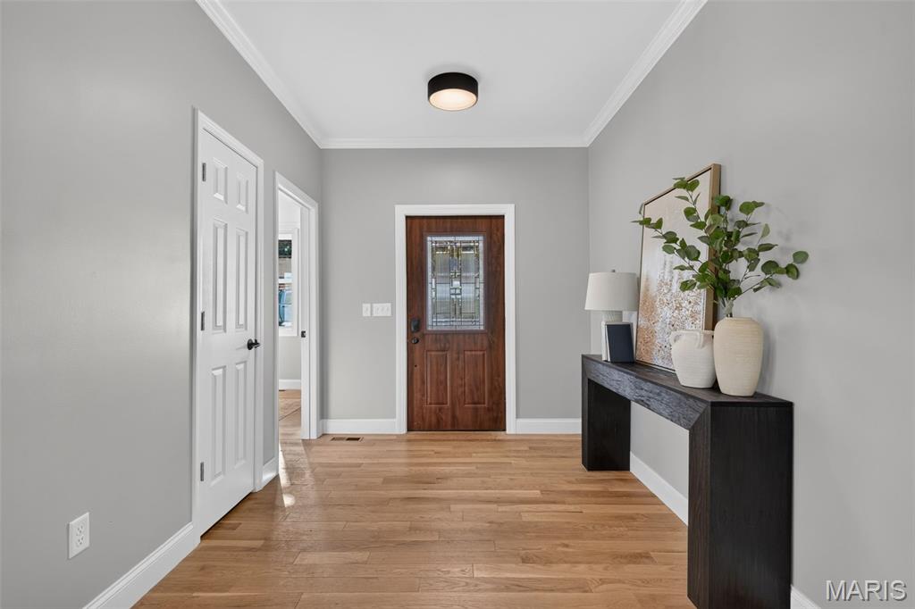 458 Crest Avenue Property Photo 5