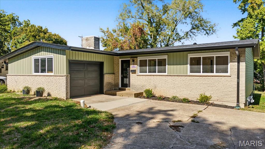 10805 Ridgecrest Drive Property Photo 2