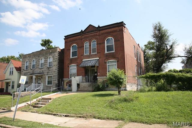 4744 Kensington Place Property Photo 1