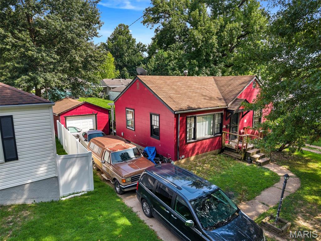 1944 Falcon Drive Property Photo 2