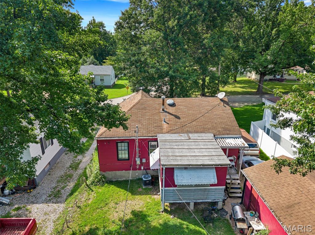 1944 Falcon Drive Property Photo 4
