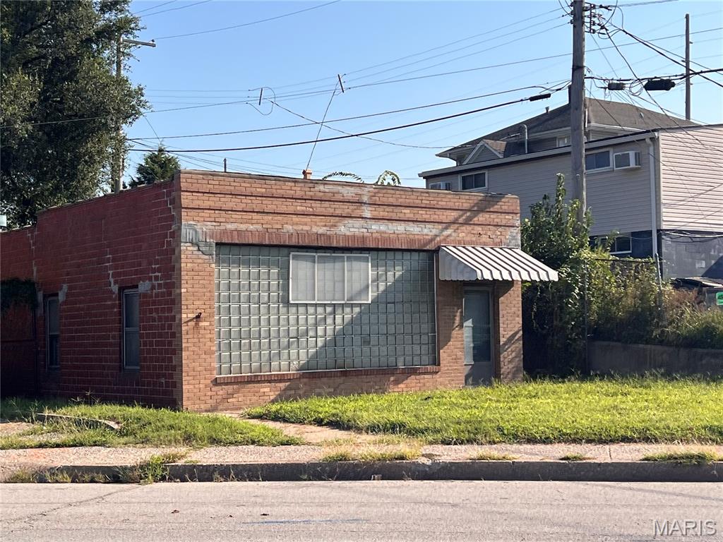 214 W Saint Louis Avenue Property Photo 1