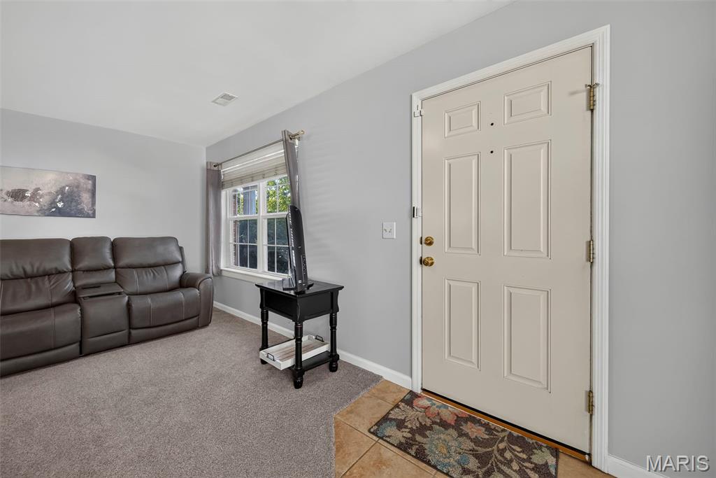 425 Wild Oak Drive Property Photo 3