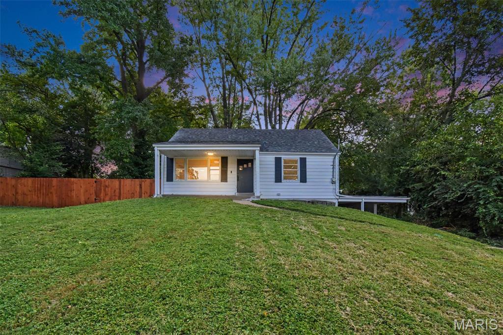 21 S Dellwood Avenue Property Photo 1