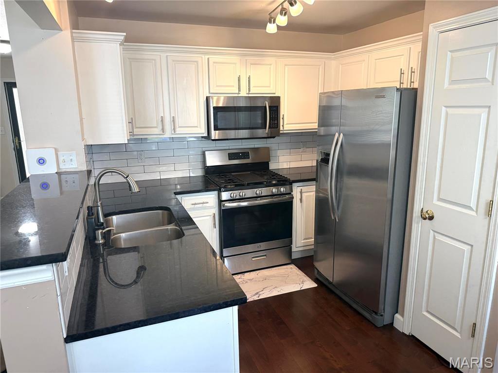 594 Timber Creek Trail Property Photo 7