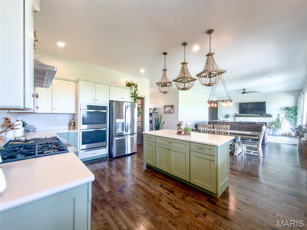 4335 Windward Property Photo 9