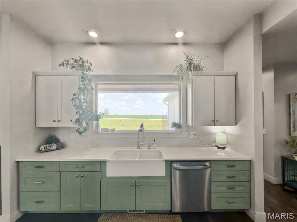 4335 Windward Property Photo 10