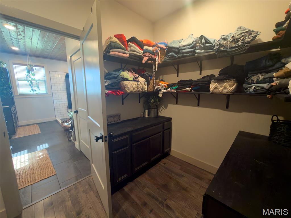 4335 Windward Property Photo 32