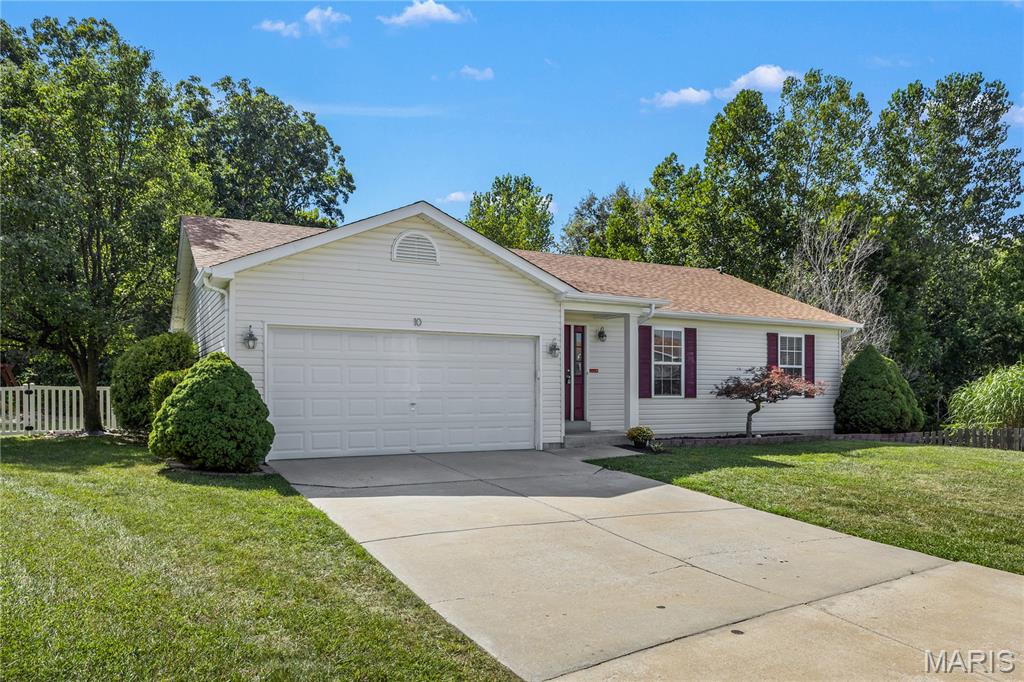 10 Bridle Spur Ct Court Property Photo 2