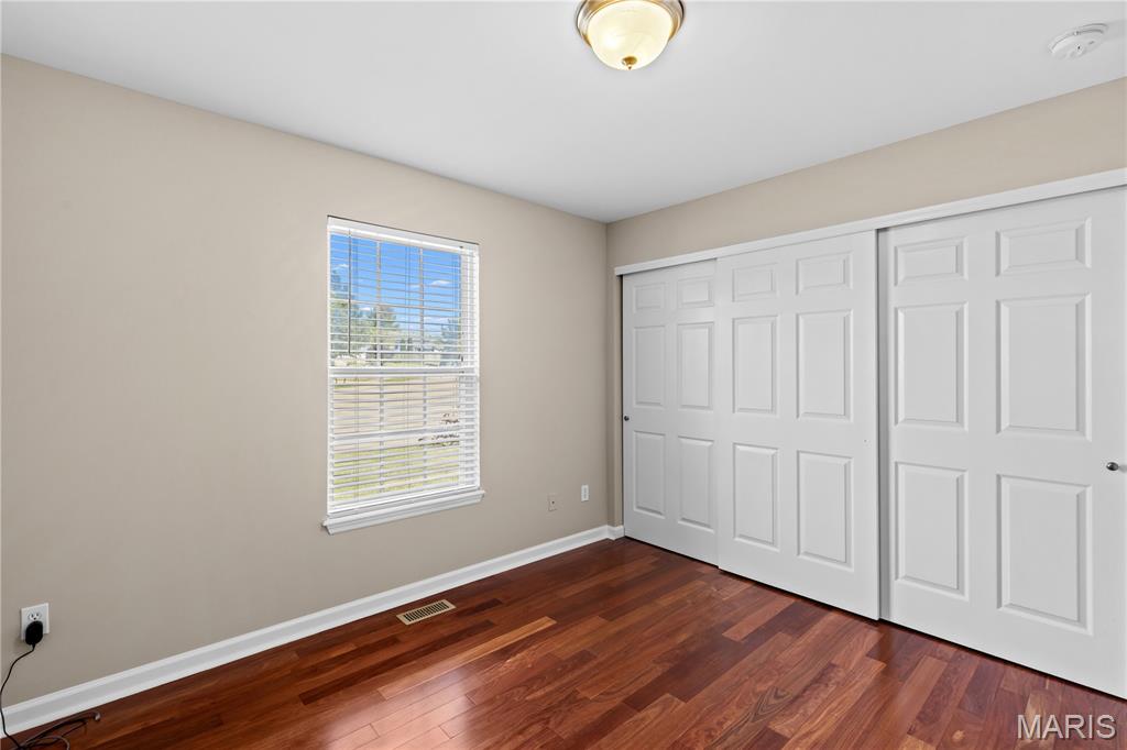 10 Bridle Spur Ct Court Property Photo 16