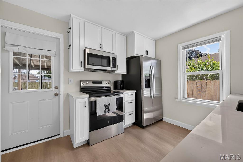 8640 S Grand Avenue Property Photo 11