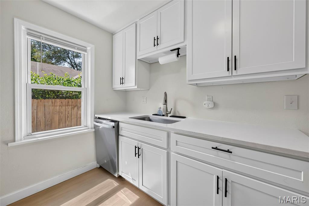 8640 S Grand Avenue Property Photo 16