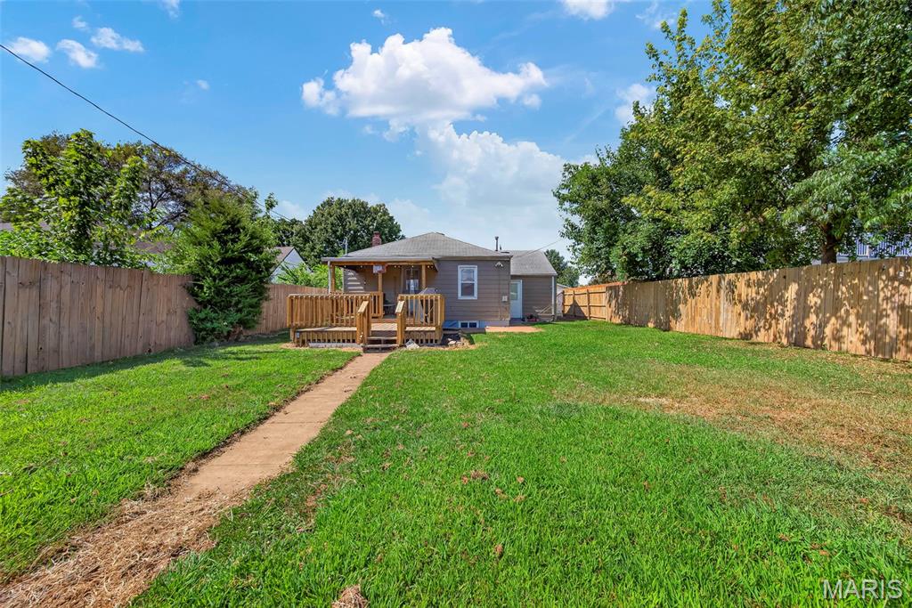 8640 S Grand Avenue Property Photo 30