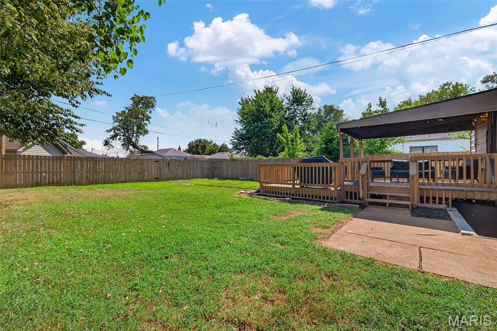 8640 S Grand Avenue Property Photo 31