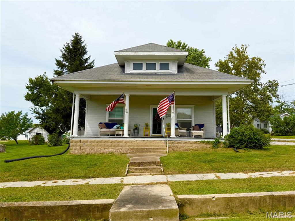 409 E Salling Street Property Photo 2