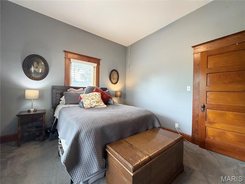 409 E Salling Street Property Photo 19