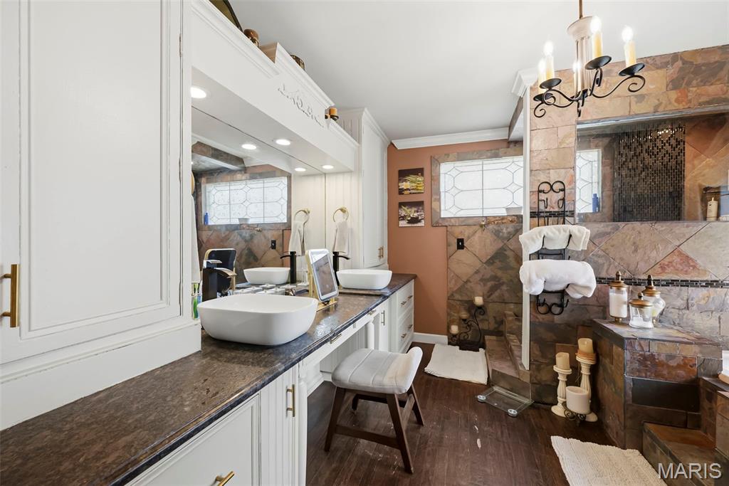 6020 Lafayette Drive Property Photo 45