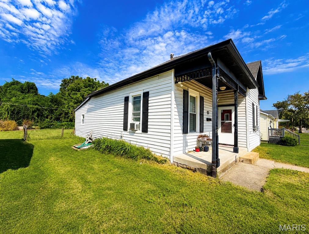 2119 N 4th Street Property Photo 1