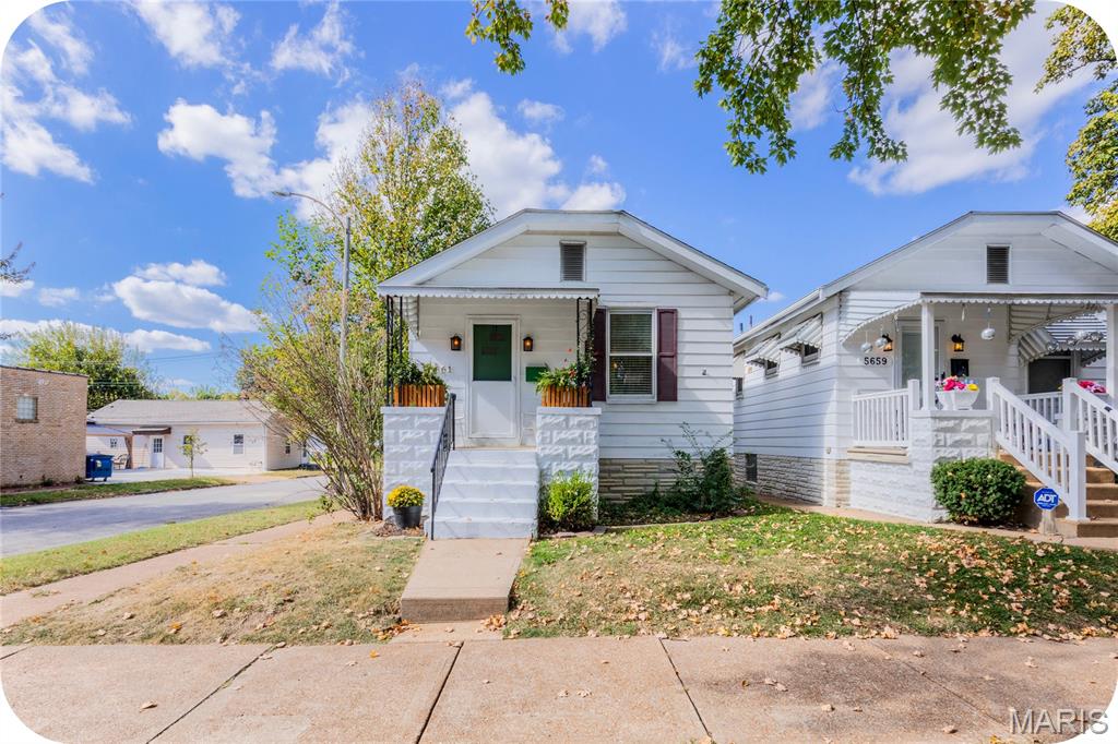 5661 Leona Street Property Photo 1