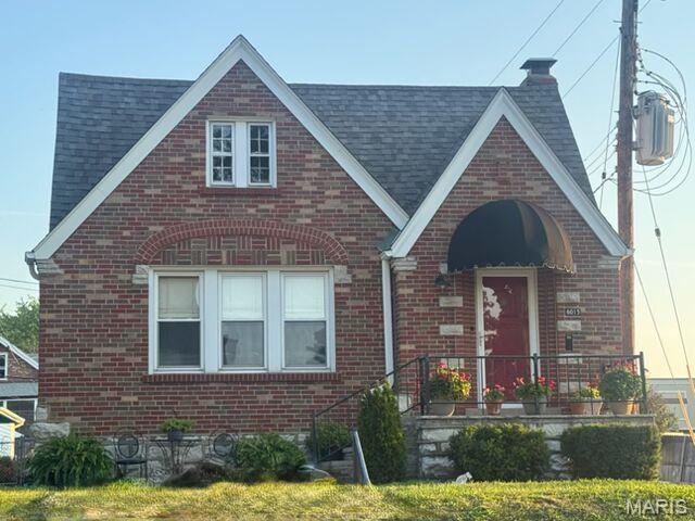 6015 Pernod Avenue Property Photo 1