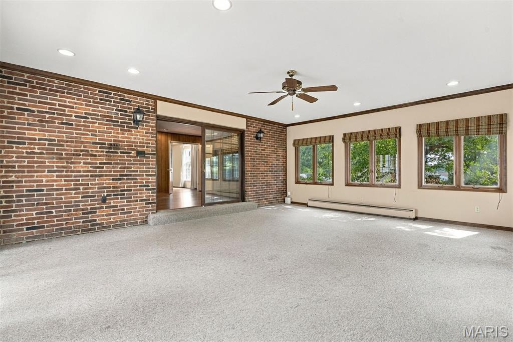 2073 Willow Leaf Drive Property Photo 13