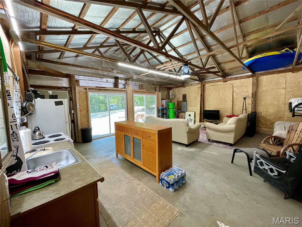 14 Boulder Pass Property Photo 8