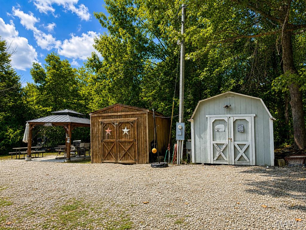 3037 Sugar Maple Court Property Photo 6