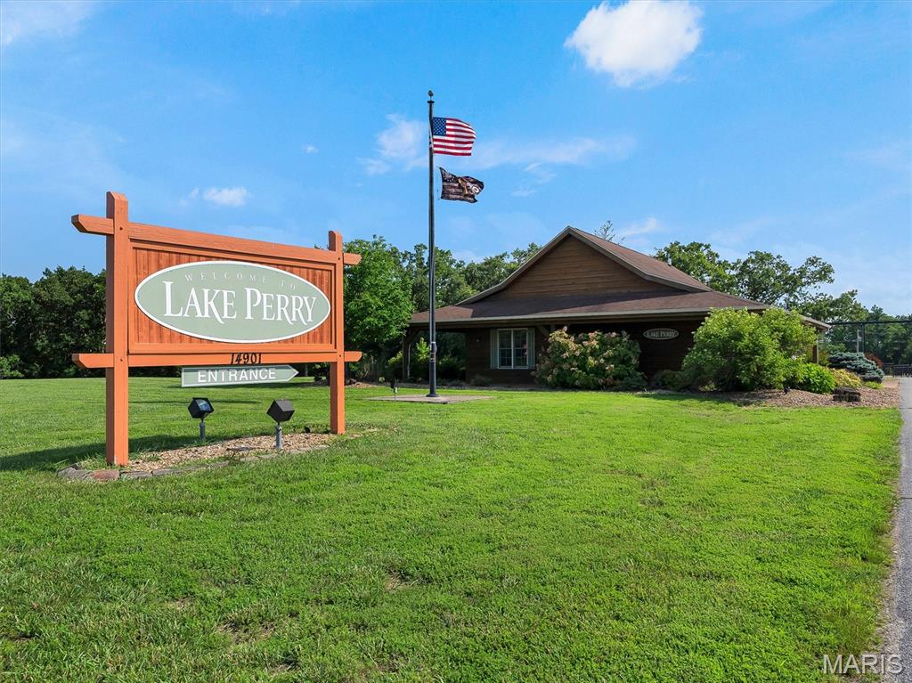 3037 Sugar Maple Court Property Photo 12