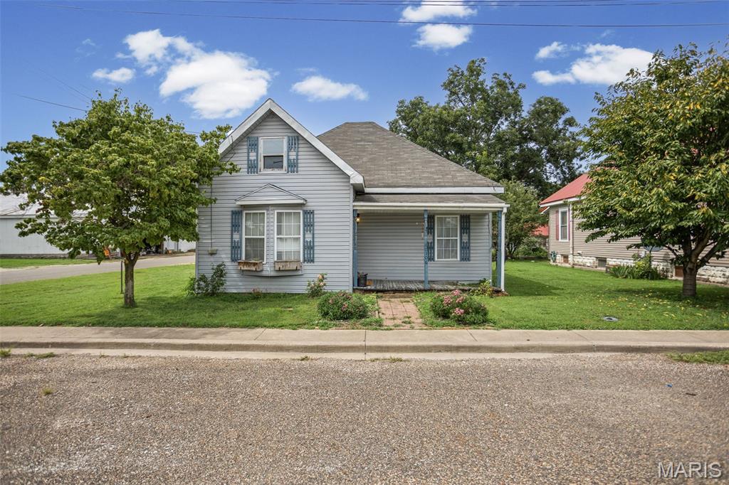 106 First Street Property Photo 1