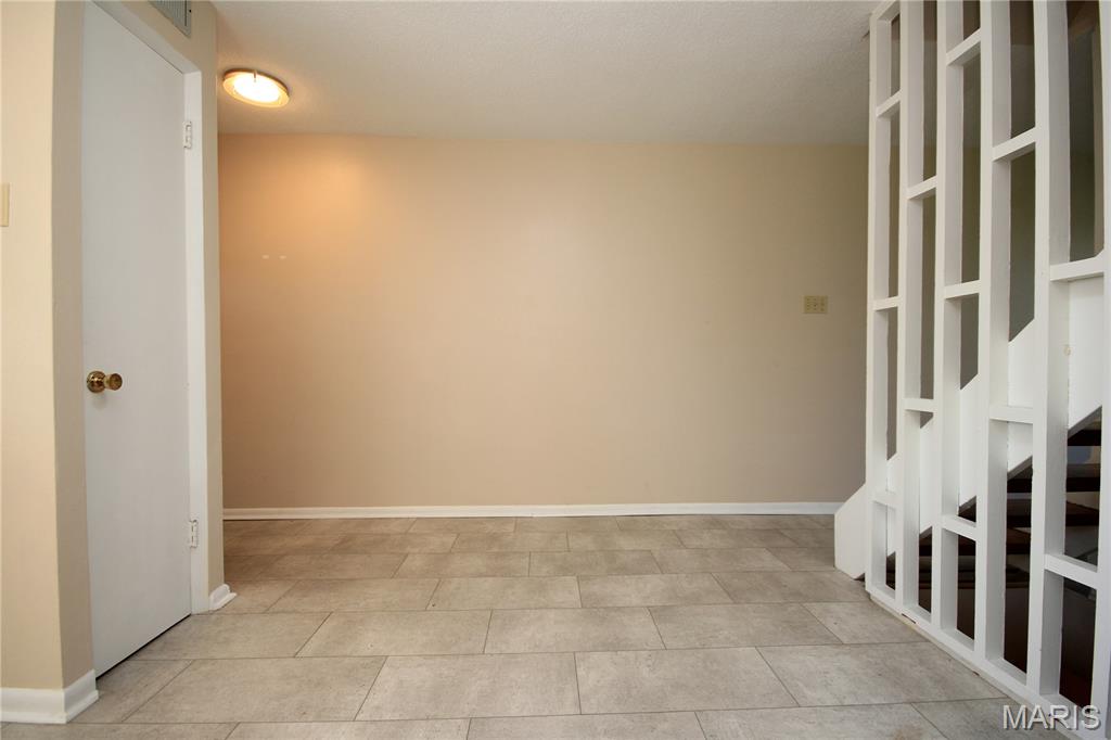 35 Tower Hill Court Property Photo 10