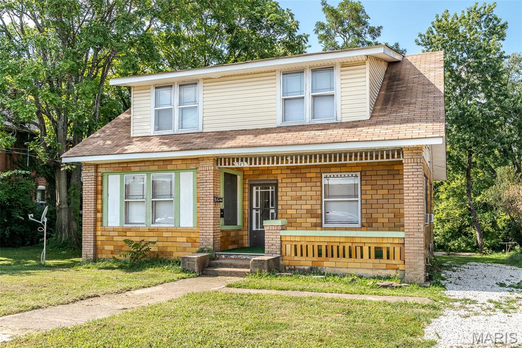 345 E Springfield Avenue Property Photo 4