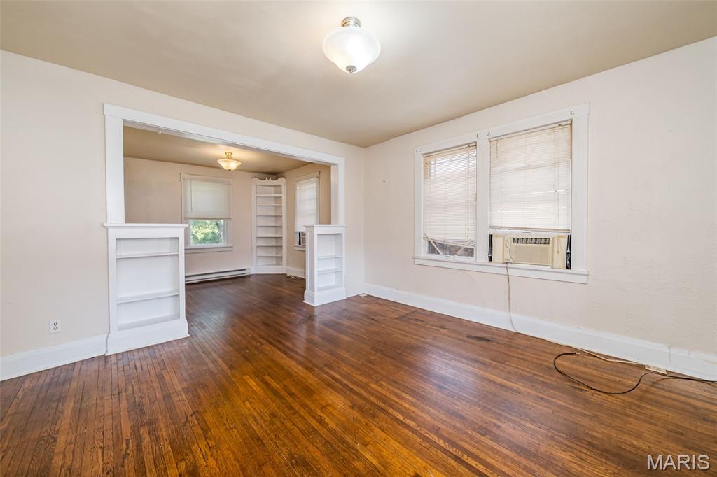 345 E Springfield Avenue Property Photo 10