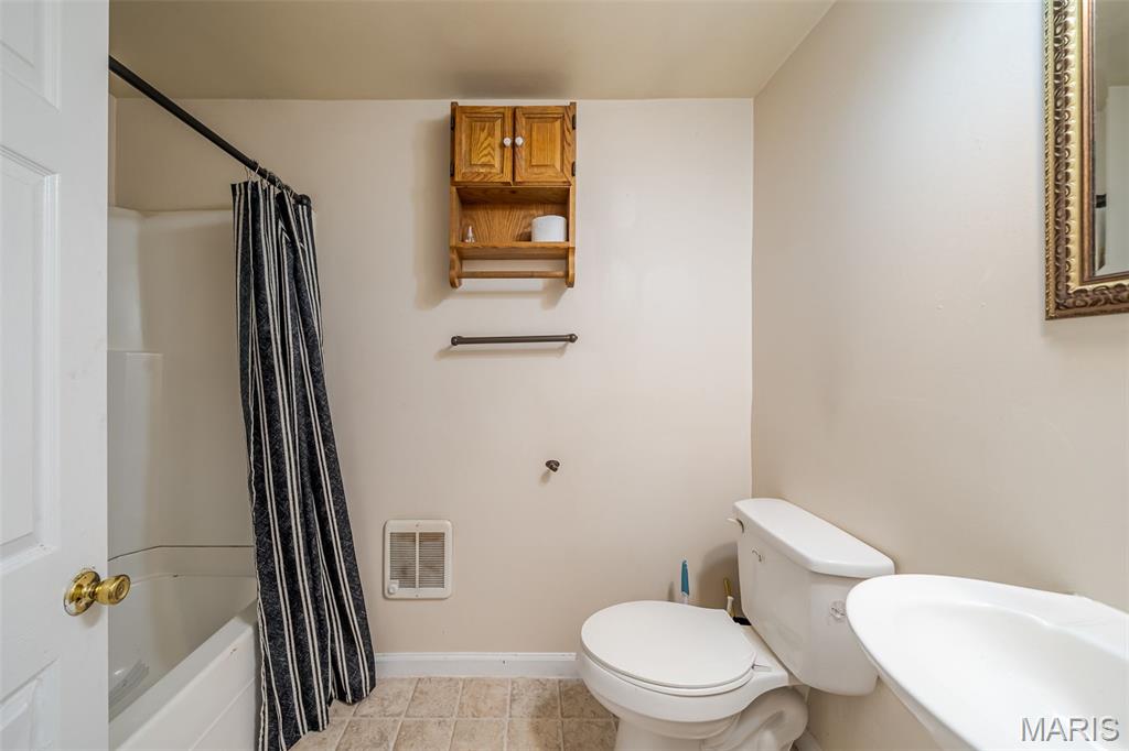 345 E Springfield Avenue Property Photo 31