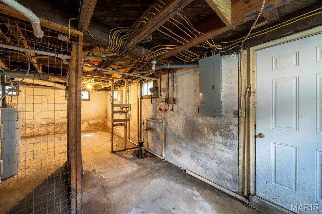 345 E Springfield Avenue Property Photo 37
