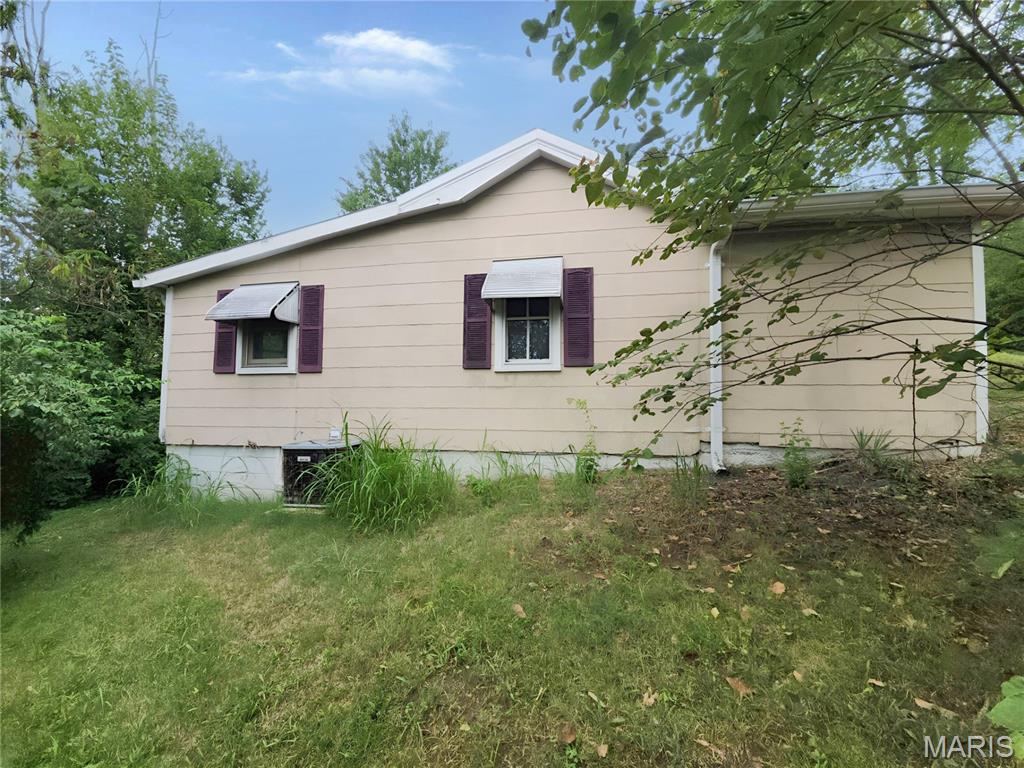 907 Rock Road Property Photo 2