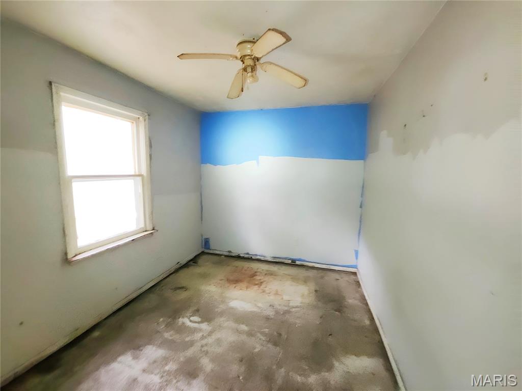907 Rock Road Property Photo 6