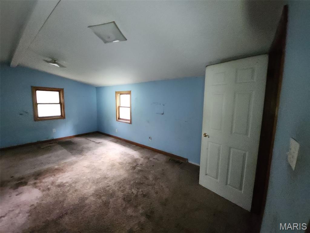 907 Rock Road Property Photo 9