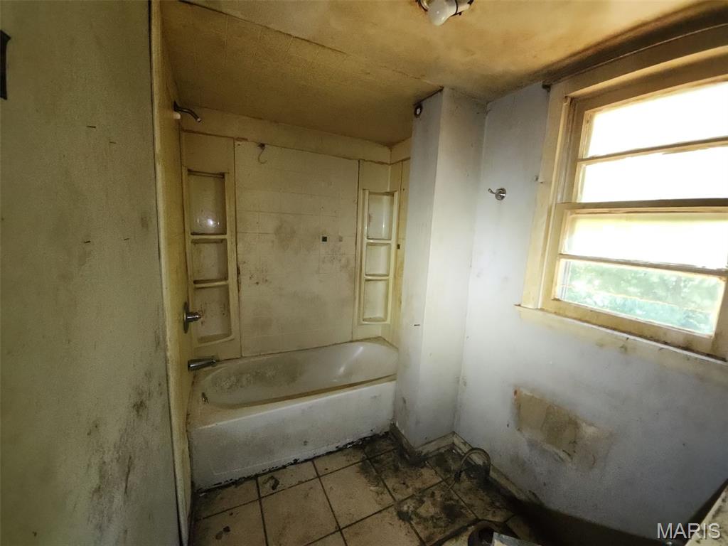 907 Rock Road Property Photo 10
