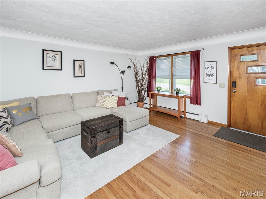 111 W Linden Street Property Photo 4