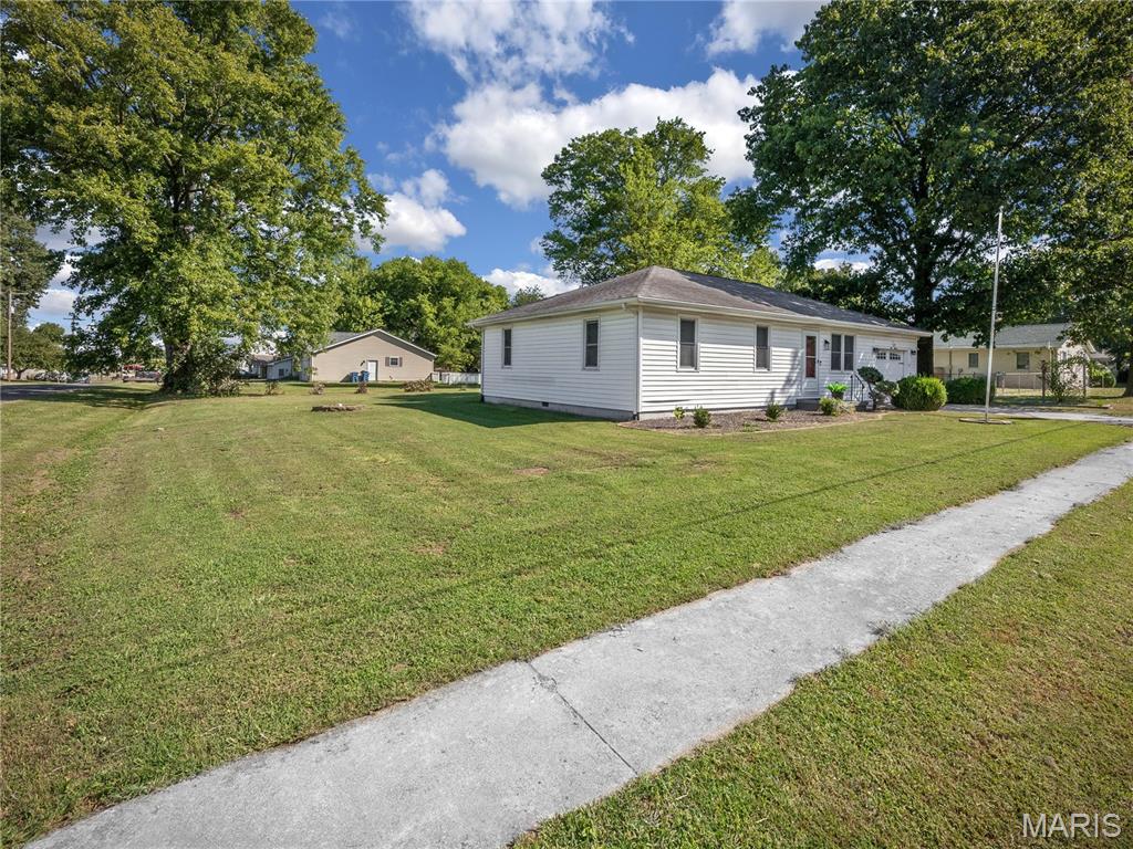 111 W Linden Street Property Photo 22