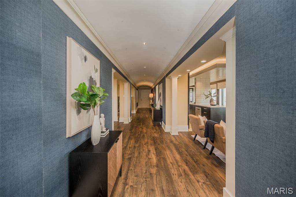 410 N Newstead Avenue 11e Property Photo 6