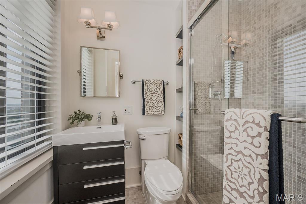 410 N Newstead Avenue 11e Property Photo 36