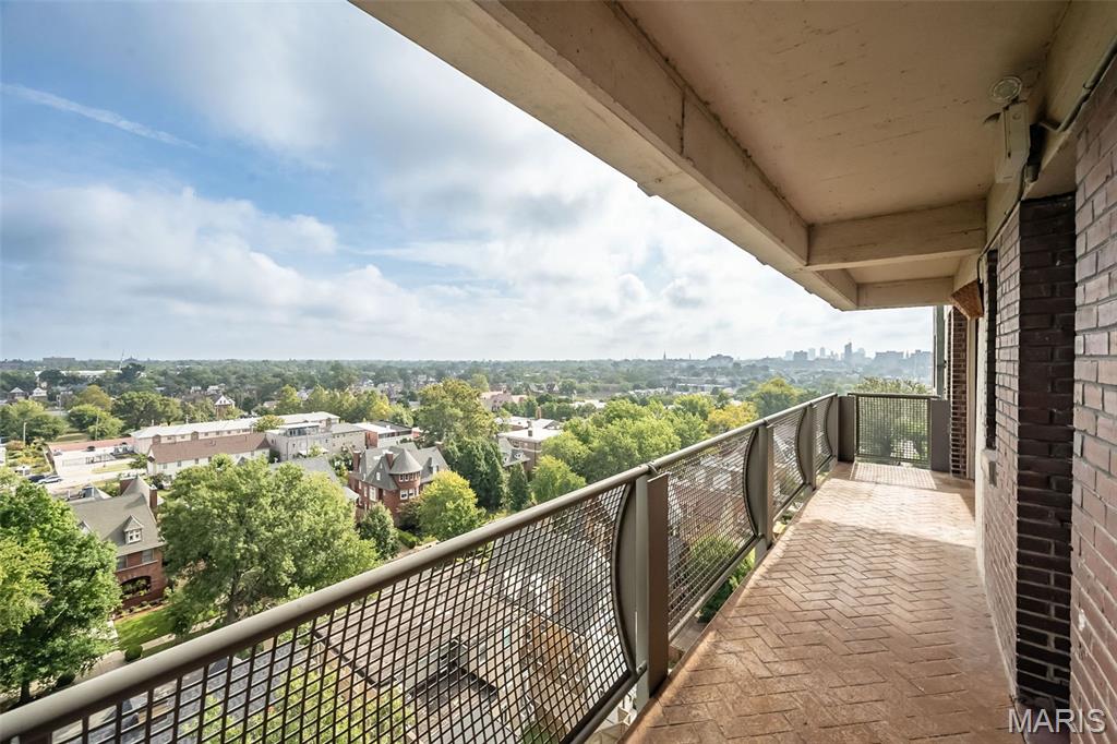 410 N Newstead Avenue 11e Property Photo 38