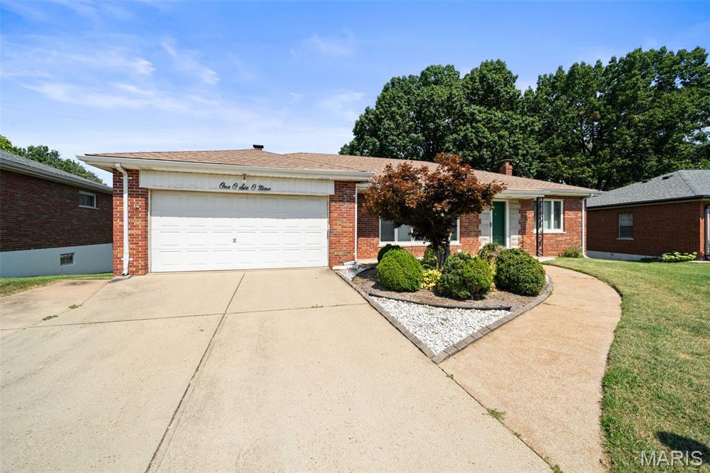 10609 Knollshire Drive Property Photo 3