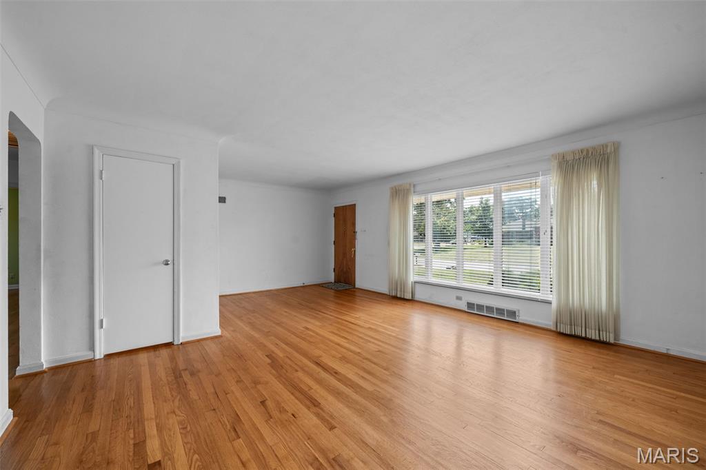 10609 Knollshire Drive Property Photo 7