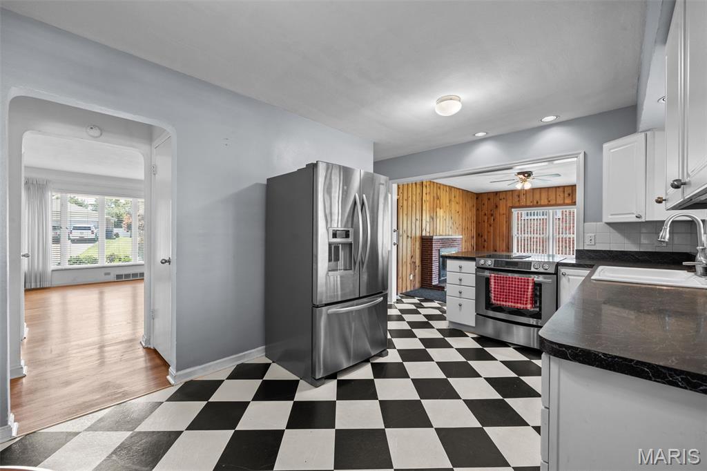 10609 Knollshire Drive Property Photo 10
