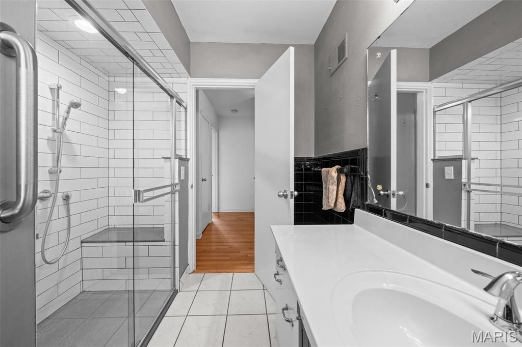 10609 Knollshire Drive Property Photo 19